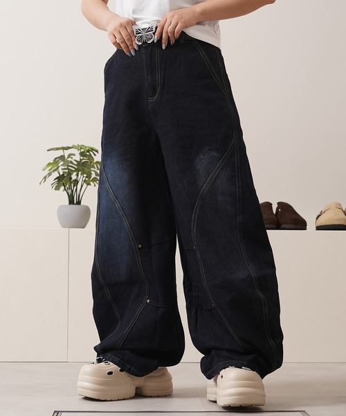 1111clothing（ワンフォークロージング）の「ワンウォッシュ バレルレッグ デニム ジーンズ / One-washed Barrel Leg Denim Jeans（デニムパンツ・メンズ・ネイビー・S/M/L/XL）」の5枚目の写真