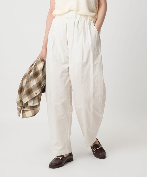 green label relaxing（グリーンレーベルリラクシング）の「［size SHORTあり］イージー カーブ パンツ オフホワイト 2（その他パンツ・レディース・オフホワイト・36/SHORT/38）」の19枚目の写真