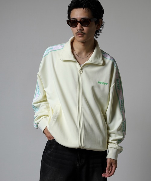 NERDY(ノルディ)の「チェッカーボードテープトラックトップ(ジャージ・レディース・イエロー/ブラック・M/S/L)」の11枚目の写真