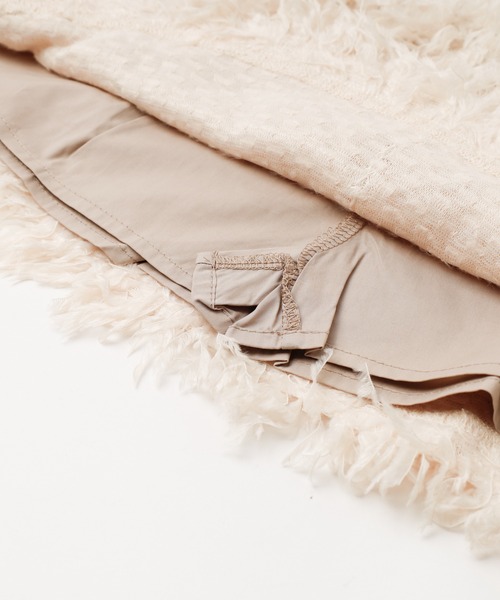 URBAN CHERRY（アーバンチェリー）の「【インナーパンツ付き】エンジェルフェザー台形スカート（スカート・キッズ・アイボリー/ブラック・110cm/120cm/130cm/140cm/150cm）」の4枚目の写真