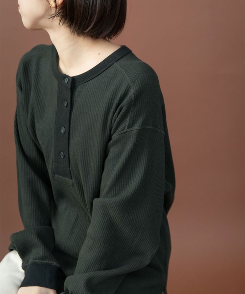 PAR ICI（パーリッシィ）の「スウェーデン軍 針抜きフライス ヘンリーネックプルオーバー（Tシャツ/カットソー・レディース・チャコールグレー/アイボリー・FREE）」の11枚目の写真