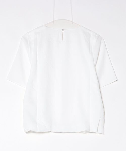 Perfect Suit FActory(パーフェクトスーツファクトリー)の「すそバルーン タックブラウス オフホワイト/サックス/ベージュ(Tシャツ/カットソー・レディース・ベージュ/オフホワイト/サックスブルー・M/L/S)」の18枚目の写真