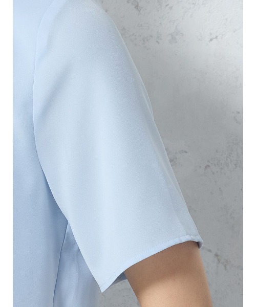 Perfect Suit FActory(パーフェクトスーツファクトリー)の「すそバルーン タックブラウス オフホワイト/サックス/ベージュ(Tシャツ/カットソー・レディース・ベージュ/オフホワイト/サックスブルー・M/L/S)」の12枚目の写真