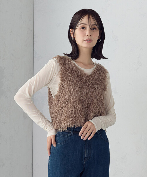 COMME CA ISM（コムサイズム）の「【セットアイテム】フリンジベスト＋シアーインナー（ベスト・レディース・ブラック/グレー/ブラウン・FREE）」の3枚目の写真