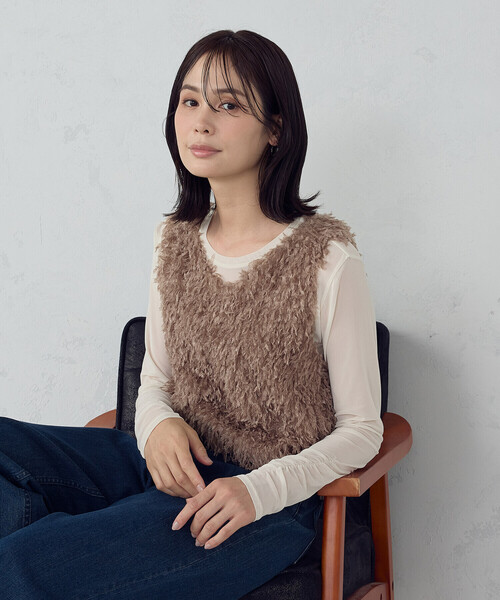 COMME CA ISM（コムサイズム）の「【セットアイテム】フリンジベスト＋シアーインナー（ベスト・レディース・ブラック/グレー/ブラウン・FREE）」の14枚目の写真
