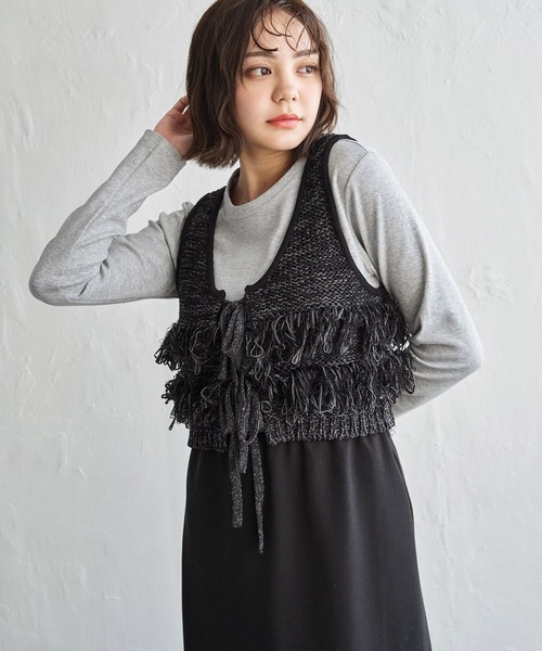 notch.(ノッチ)の「【notch. by yui】ニットフリンジビスチェ(ベスト・レディース・ライトグレー/ブラック/ブルー・M)」の2枚目の写真