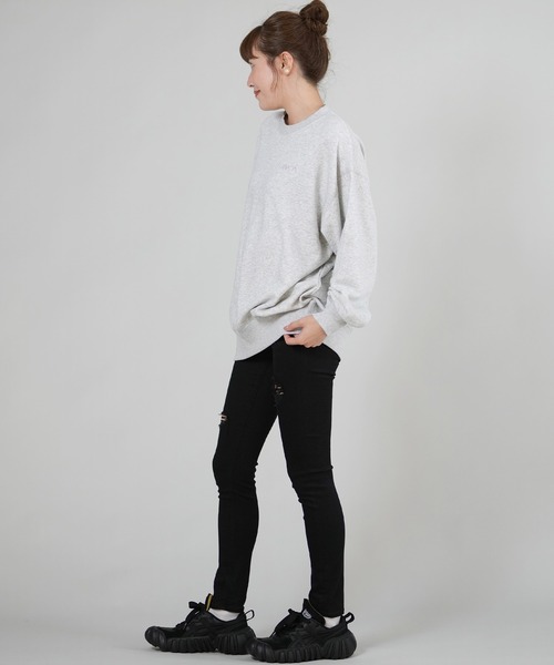 RVCA(ルーカ)の「RVCA/ルーカ スウェット バックプリントトレーナー BF044-P01(スウェット・レディース・ホワイト/ブラック/グレー・S/M)」の8枚目の写真