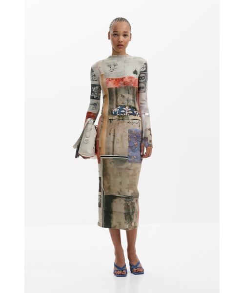 Desigual（デシグアル）の「コラージュプリントタートルネックミディドレス（ワンピース・レディース・マルチ・S/M/L/XS/XL）」の3枚目の写真
