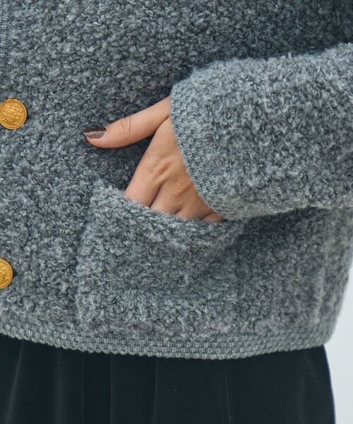 MACPHEE（マカフィー）の「ムートン ショートジャケット（カーディガン/ボレロ・レディース・チャコールグレー/ホワイト/ネイビー・S）」の9枚目の写真