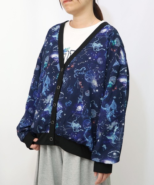 ScoLar（スカラー）の「153629：星座柄×無地リバーシブルカーディガン（Tシャツ/カットソー・レディース・ネイビー/ブラック・M）」の18枚目の写真