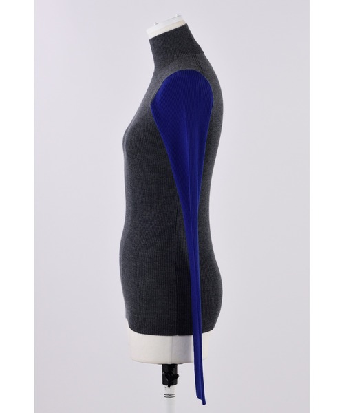 ENFOLD（エンフォルド）の「カラースリーブ ハイネックプルオーバー（ニット/セーター・レディース・チャコールグレー/杢グレー・38）」の8枚目の写真