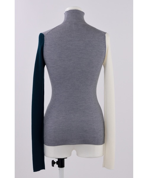ENFOLD（エンフォルド）の「カラースリーブ ハイネックプルオーバー（ニット/セーター・レディース・チャコールグレー/杢グレー・38）」の5枚目の写真