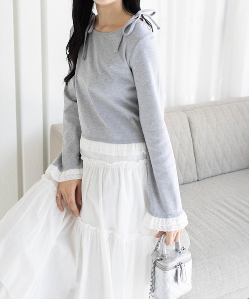 clear（クリア）の「裾袖コットンフリルカットソー［韓国ファッション カジュアル ガーリー］（Tシャツ/カットソー・レディース・グレー/ブラック/オフホワイト・F）」の3枚目の写真