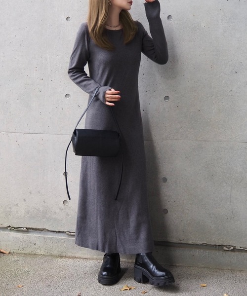 LAULEN（ローレン）の「back open ribbon knit one piece /バックオープンリボンロングニットワンピース（ワンピース・レディース・ブラウン/グレー/アイボリー/ブラック・FREE）」の3枚目の写真