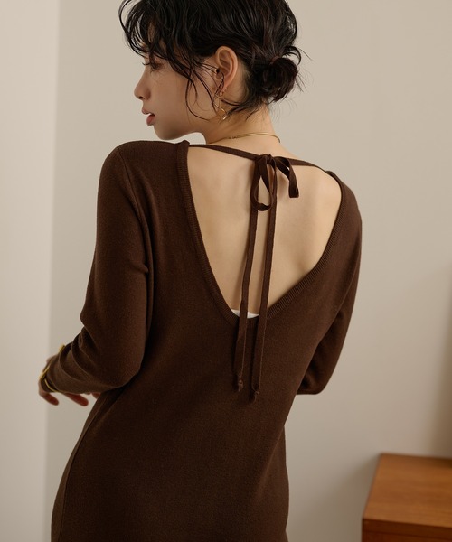 LAULEN（ローレン）の「back open ribbon knit one piece /バックオープンリボンロングニットワンピース（ワンピース・レディース・ブラウン/グレー/アイボリー/ブラック・FREE）」の16枚目の写真