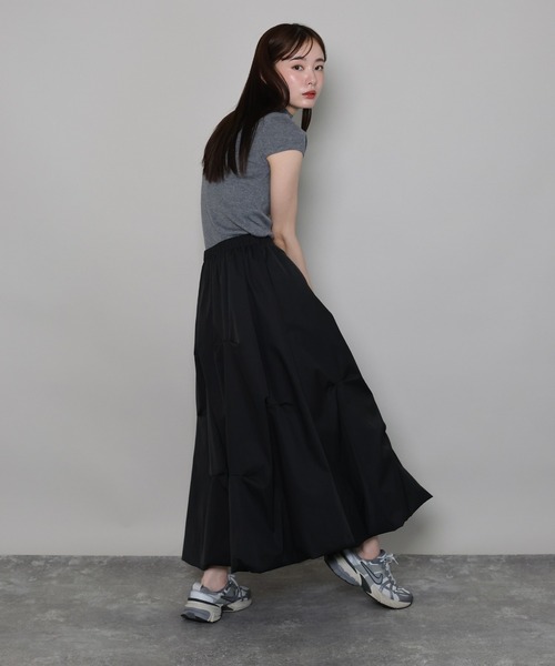 萌もゆる　ブラック ドレープ バルーンスカート　ロング　アシンメトリー バルーン ロングスカート - Black - 39Fashion