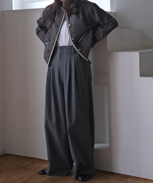 AKTE（アクテ）の「ツイードジャケット（ノーカラージャケット・レディース・アイボリー/チャコールグレー・FREE）」の4枚目の写真