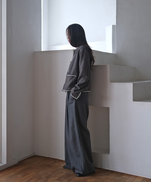 AKTE（アクテ）の「ツイードジャケット（ノーカラージャケット・レディース・アイボリー/チャコールグレー・FREE）」の5枚目の写真