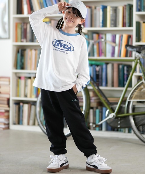 RVCA(ルーカ)の「RVCA/ルーカ ARCH COLLEGE SWEAT PANTS キッズ ロンパン BF046-730(その他パンツ・キッズ・グレー/ブラック・130cm/140cm/150cm)」の6枚目の写真