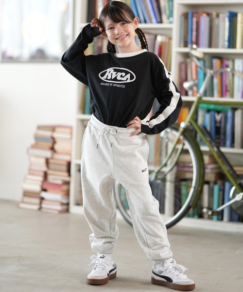 RVCA(ルーカ)の「RVCA/ルーカ ARCH COLLEGE SWEAT PANTS キッズ ロンパン BF046-730(その他パンツ・キッズ・グレー/ブラック・130cm/140cm/150cm)」の11枚目の写真