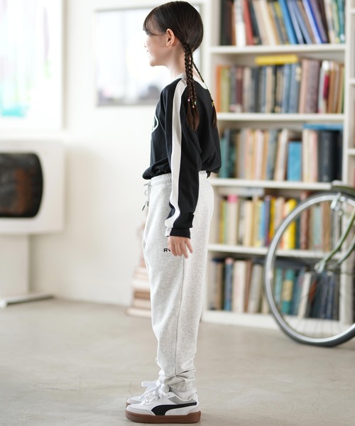 RVCA(ルーカ)の「RVCA/ルーカ ARCH COLLEGE SWEAT PANTS キッズ ロンパン BF046-730(その他パンツ・キッズ・グレー/ブラック・130cm/140cm/150cm)」の13枚目の写真