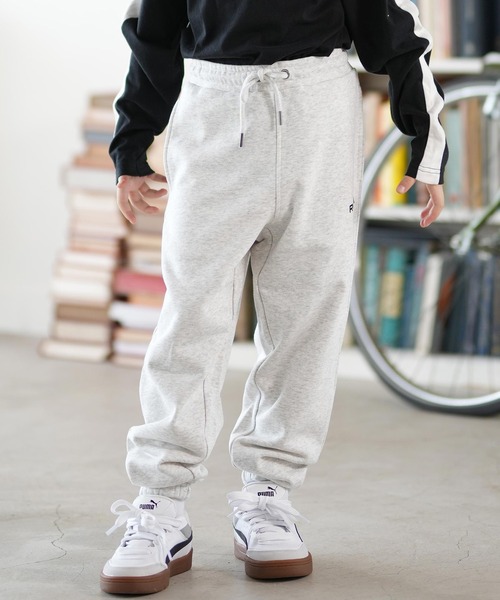 RVCA(ルーカ)の「RVCA/ルーカ ARCH COLLEGE SWEAT PANTS キッズ ロンパン BF046-730(その他パンツ・キッズ・グレー/ブラック・130cm/140cm/150cm)」の9枚目の写真