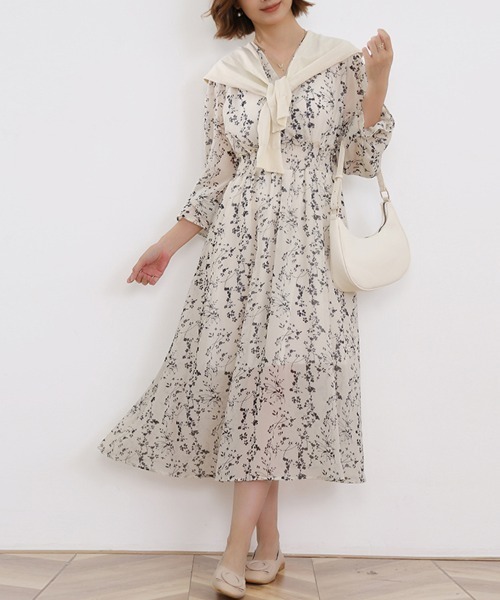 ReRe(リリ)の「花柄フレアシフォンワンピース(ワンピース・レディース・ブラック/オフホワイト/ブラック系その他/ホワイト系その他・FREE/LARGE)」の10枚目の写真