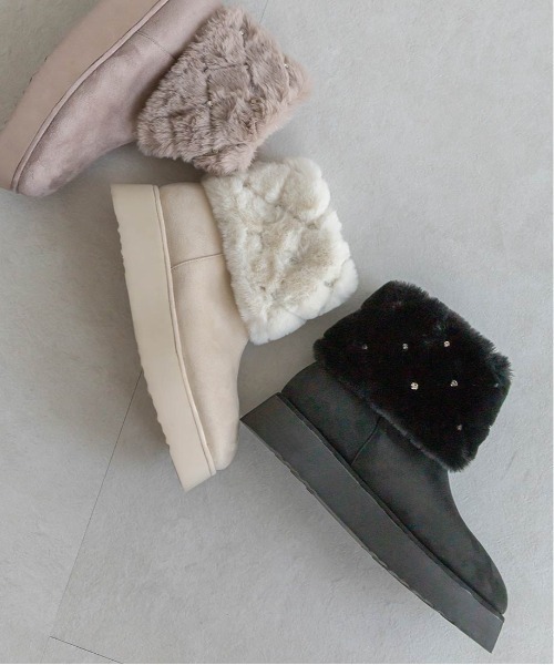 RANDA（ランダ）の「2WAY ビジュー×キルティングファームートンブーツ（ブーツ・レディース・ブラック/アイボリー/グレイッシュベージュ・S/M/L/LL）」の15枚目の写真