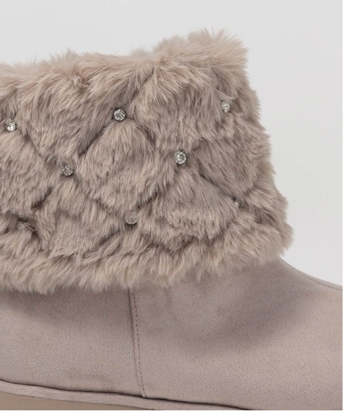 RANDA（ランダ）の「2WAY ビジュー×キルティングファームートンブーツ（ブーツ・レディース・ブラック/アイボリー/グレイッシュベージュ・S/M/L/LL）」の11枚目の写真