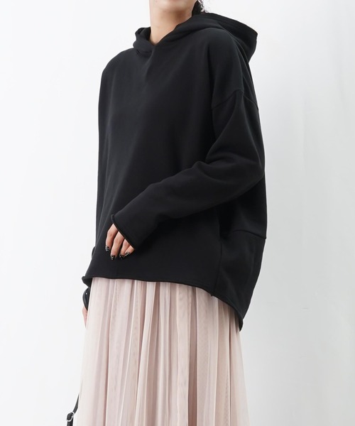 LUCA/LADY LUCK LUCA(ルカ/レディラックルカ)の「LC/LLL 裏毛コクーンパーカー【セットアップ着用可】(パーカー・レディース・ブラック/グレー/ライトベージュ・FREE)」の2枚目の写真