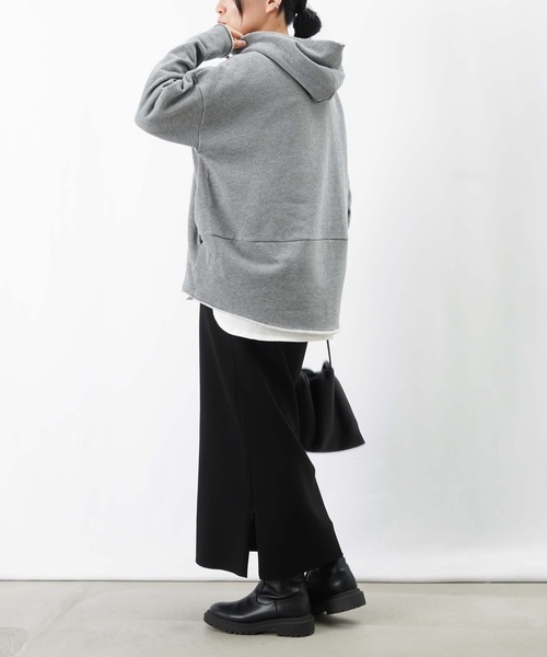 LUCA/LADY LUCK LUCA(ルカ/レディラックルカ)の「LC/LLL 裏毛コクーンパーカー【セットアップ着用可】(パーカー・レディース・ブラック/グレー/ライトベージュ・FREE)」の18枚目の写真