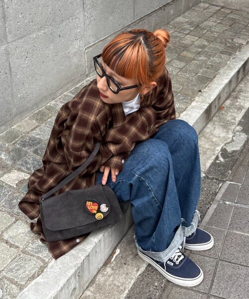 CIAOPANIC TYPY（チャオパニックティピー）の「スウェードハンドバッグ（ハンドバッグ・レディース・チャコールグレー/レッド/キャメル・ONE SIZE）」の7枚目の写真