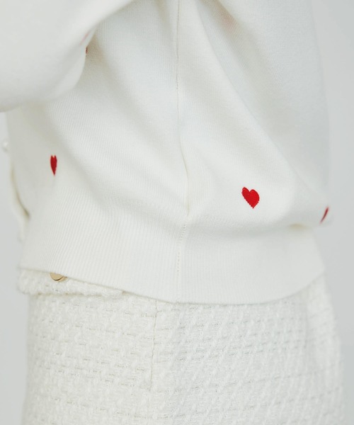 PICCIN PERLA(ピッチンペルラ)の「ハート刺繍カーディガン(カーディガン/ボレロ・レディース・オフホワイト/ブラック/ラベンダー/レッド・M)」の20枚目の写真
