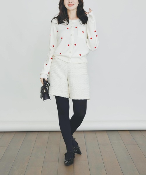 PICCIN PERLA(ピッチンペルラ)の「ハート刺繍カーディガン(カーディガン/ボレロ・レディース・オフホワイト/ブラック/ラベンダー/レッド・M)」の8枚目の写真