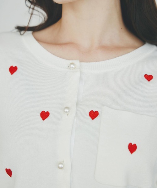 PICCIN PERLA(ピッチンペルラ)の「ハート刺繍カーディガン(カーディガン/ボレロ・レディース・オフホワイト/ブラック/ラベンダー/レッド・M)」の17枚目の写真