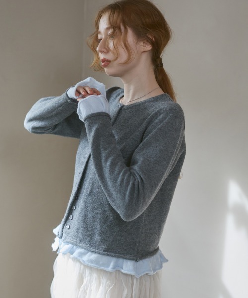 Bab（バブ）の「配色フリルニットカーディガン（カーディガン/ボレロ・レディース・ブラウン/アイボリー/グレー・FREE）」の10枚目の写真