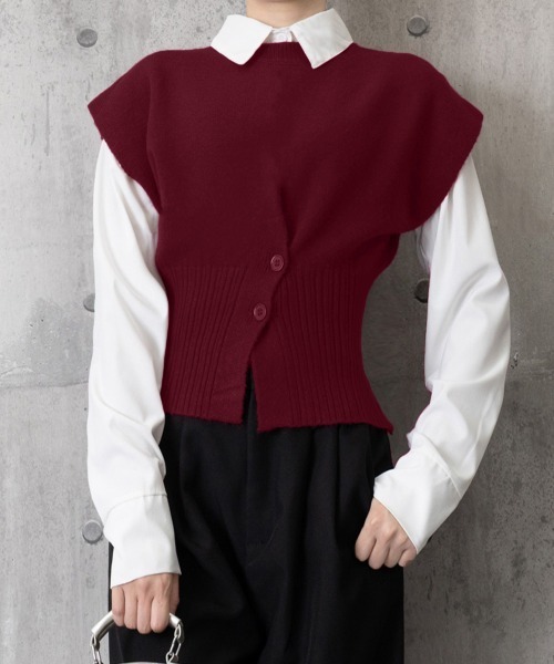 Miniministore(ミニミニストア)の「ニットベスト フロントボタン ニットジレ(ベスト・レディース・ワインレッド/ブラック/ネイビー・FREE)」の7枚目の写真