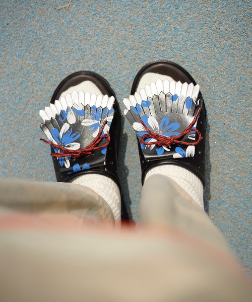 JUCO.（ジュコ）の「ホールサンダル（サンダル・レディース・ベージュ/ブラック・22.5cm/23.5cm/24.5cm/25.5cm/26.5cm）」の22枚目の写真