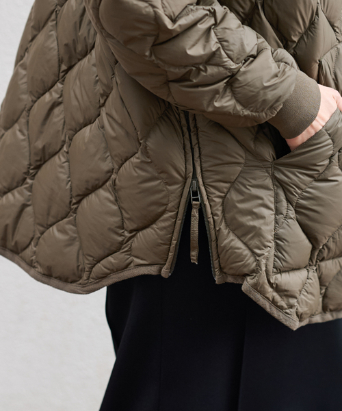 ≪WEB先行 / 追加≫TAION/タイオン 別注フードビブス付きブルゾン