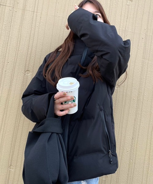 ARCADE（アーケード）の「シームレス 防風撥水ストレッチ加工 ファイバーダウン フードジャケット（ダウンジャケット/コート・メンズ・チャコールグレー/ブラック/カーキ・LL/L/M）」の12枚目の写真