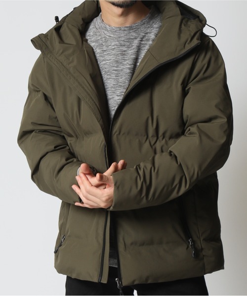 ARCADE（アーケード）の「シームレス 防風撥水ストレッチ加工 ファイバーダウン フードジャケット（ダウンジャケット/コート・メンズ・チャコールグレー/ブラック/カーキ・LL/L/M）」の18枚目の写真