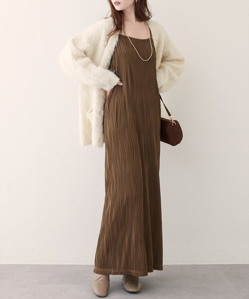 natural couture(ナチュラルクチュール)の「【WEB限定】流線ストライプナローワンピース(ワンピース・レディース・ネイビー/ブラウン/ブラック・FREE)」の18枚目の写真