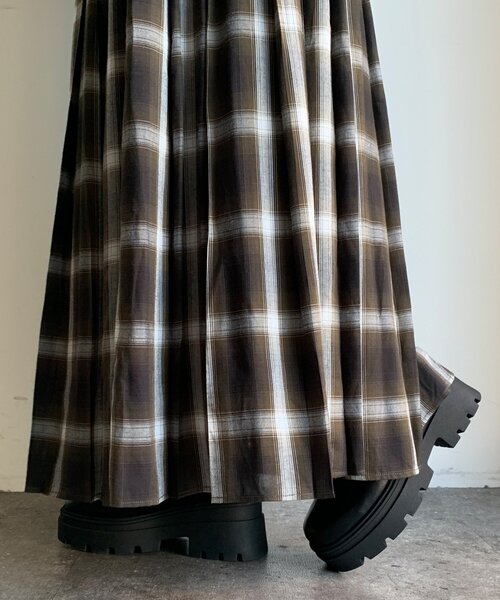 DouDou（ドゥドゥ）の「【WEB限定】サイドゴアショートブーツ（ブーツ・レディース・ブラック・SMALL/LARGE/MEDIUM）」の11枚目の写真