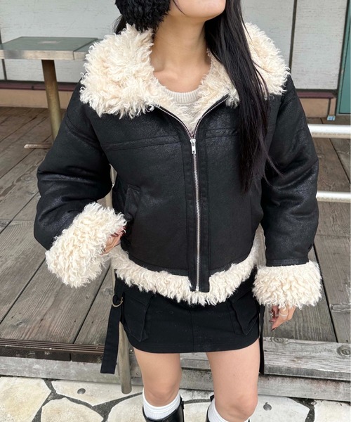 sedacle girl(セダクルガール)の「フェイクムートンショートブルゾン(その他アウター・レディース・ダークブラウン/ブラック・FREE)」の7枚目の写真