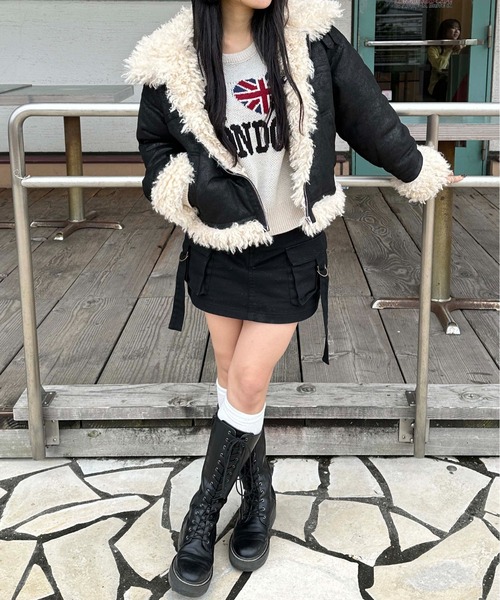 sedacle girl(セダクルガール)の「フェイクムートンショートブルゾン(その他アウター・レディース・ダークブラウン/ブラック・FREE)」の11枚目の写真
