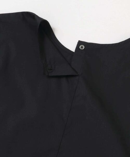 URBAN RESEARCH DOORS（アーバンリサーチドアーズ）の「『UR TECH』クルーネックプルオーバーシャツ（シャツ/ブラウス・レディース・オフホワイト/ブラック・MEDIUM）」の8枚目の写真