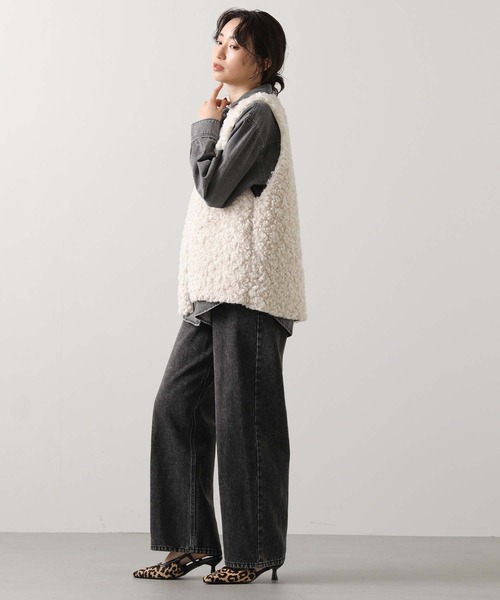 Gready Brilliant(グレディブリリアン)の「ユーズドセミワイドデニム(デニムパンツ・レディース・ブラック/ベージュ/ブルー系・38/36)」の12枚目の写真