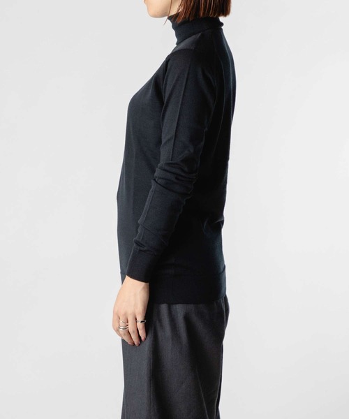 JOHN SMEDLEY(ジョンスメドレー)の「JOHN SMEDLEY CATKIN ジョンスメドレー キャトキン 長袖 タートルネック メリノウール ニット(ニット/セーター・レディース・ブラック/ネイビー系/チャコール/ホワイト系1/ベージュ系1・LARGE/MEDIUM/SMALL)」の7枚目の写真