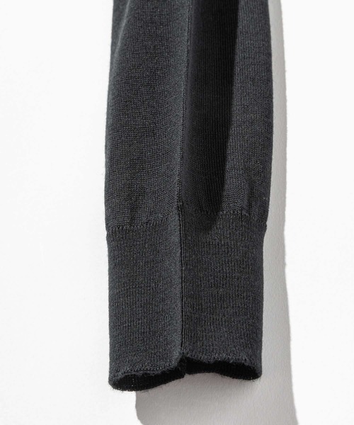 JOHN SMEDLEY(ジョンスメドレー)の「JOHN SMEDLEY CATKIN ジョンスメドレー キャトキン 長袖 タートルネック メリノウール ニット(ニット/セーター・レディース・ブラック/ネイビー系/チャコール/ホワイト系1/ベージュ系1・LARGE/MEDIUM/SMALL)」の19枚目の写真