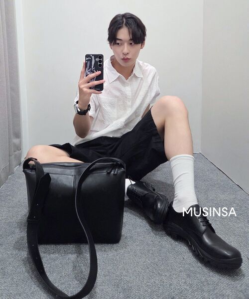 MUSINSA STANDARD（ムシンサスタンダード）の「ホワイトサテンバミューダパンツ[ブラック]（その他パンツ・メンズ・その他・38/36/34/28/29/32/30/31/33/26/27）」の10枚目の写真